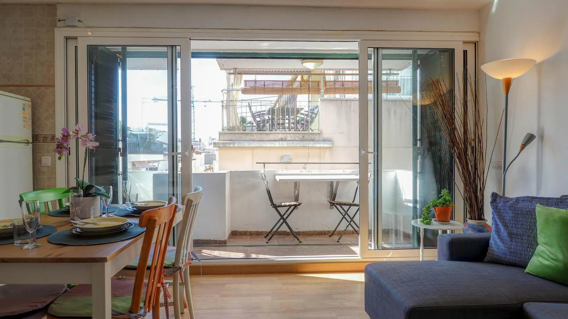 Carmen Apartment By Hello Homes סיטגס