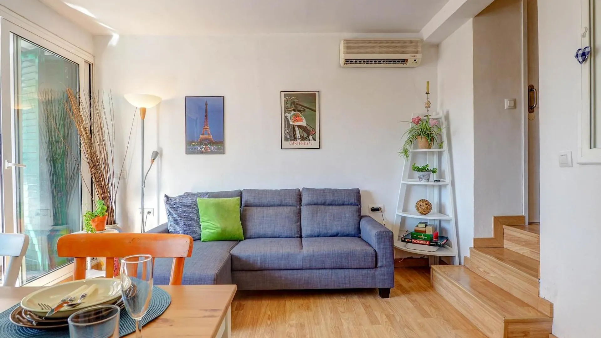 Carmen Apartment By Hello Homes סיטגס ספרד