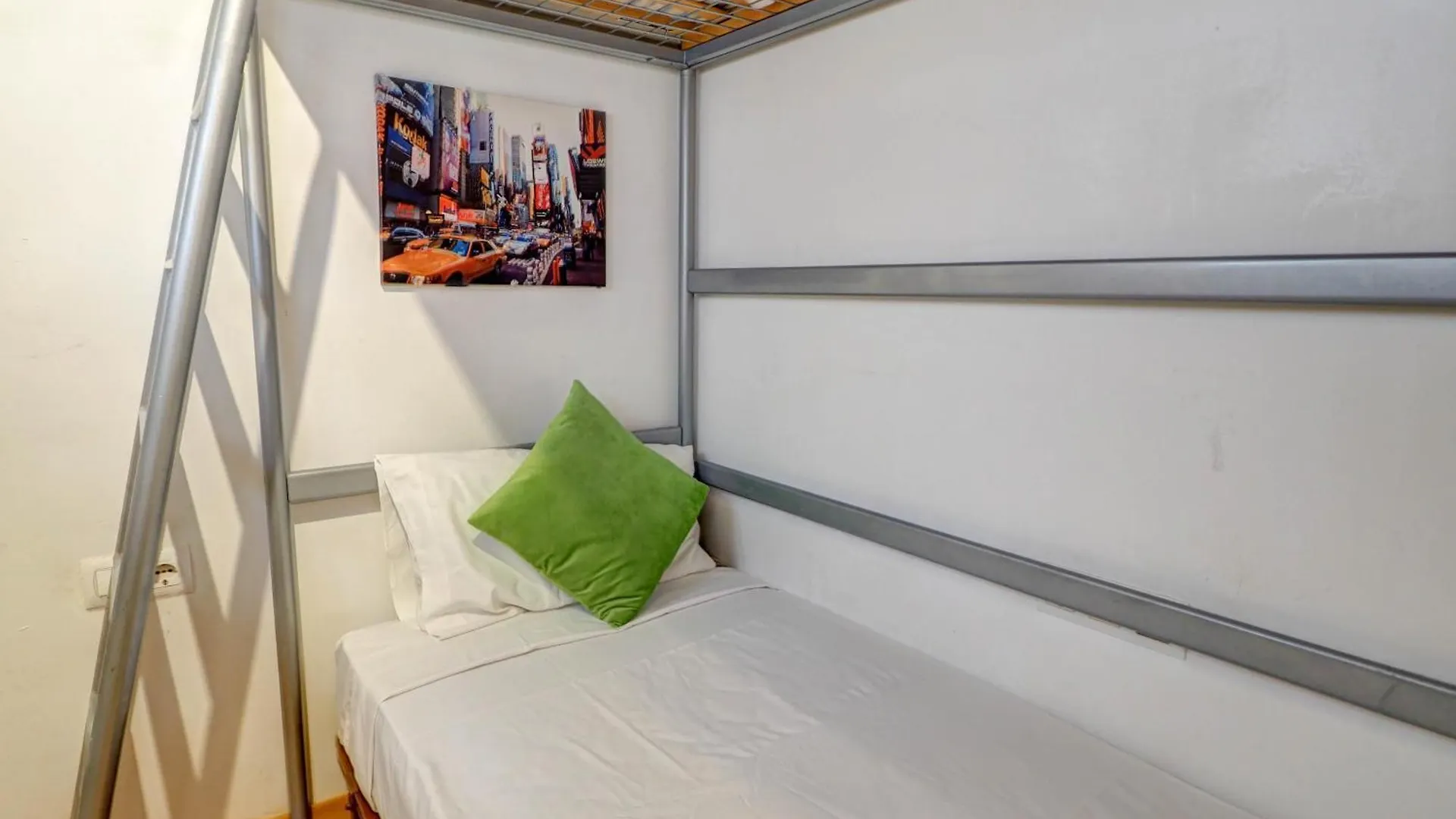 Carmen Apartment By Hello Homes סיטגס